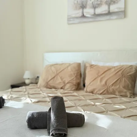 Atlantis Nikol Lägenhet