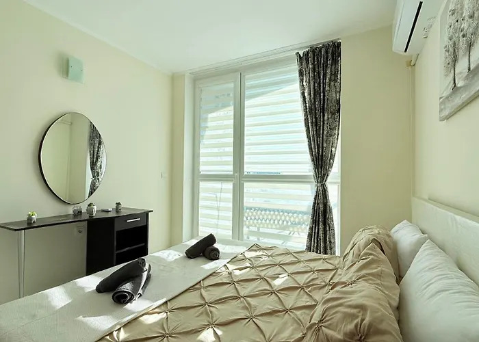 Atlantis Nikol Lägenhet