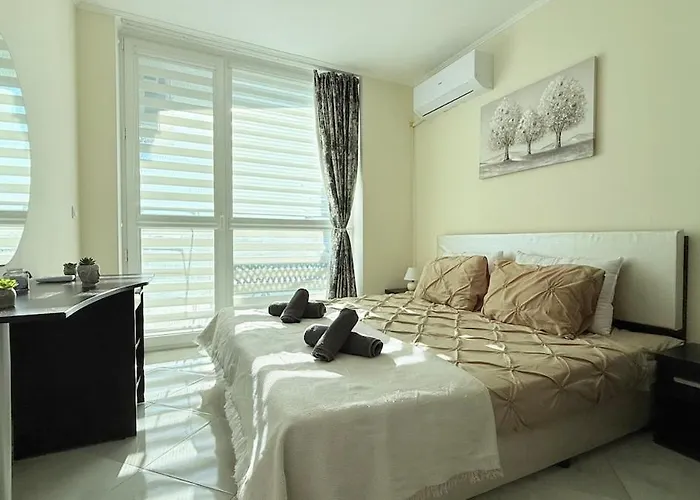 Atlantis Nikol * Burgas