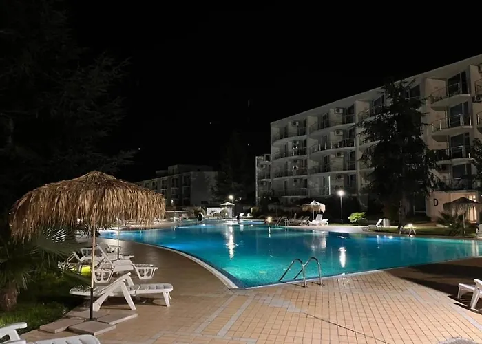 Atlantis Nikol Lägenhet