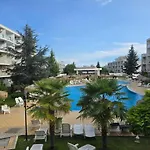 Atlantis Nikol Apartment