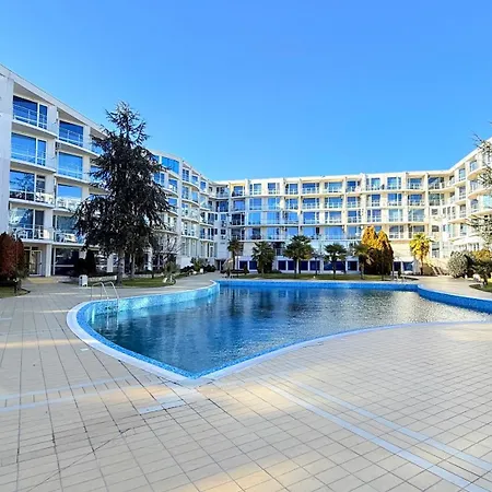 Atlantis Nikol * Бургас