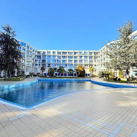 Atlantis Nikol Apartment Burgas