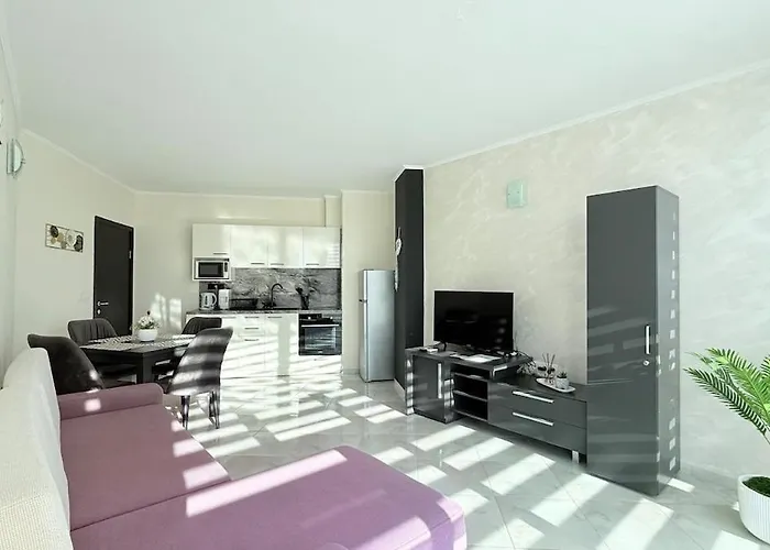 Atlantis Nikol شقة بورغاس