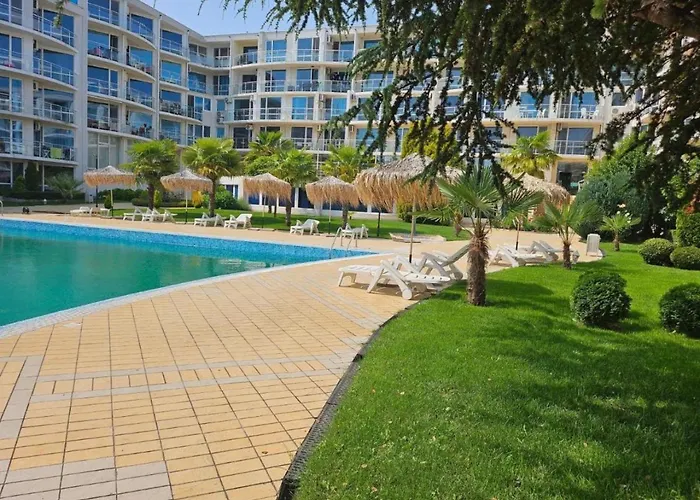 Atlantis Nikol شقة *