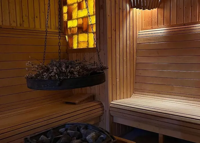 Atlantis Nikol * بورغاس